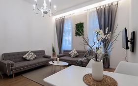 Vienna My City Apartment Family Room